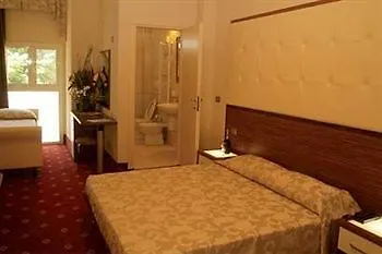 Otel In Cesenatico