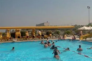 In Otel 3*