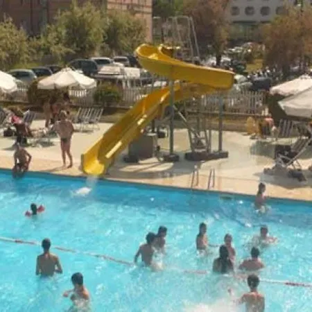 Ξενοδοχείο In 3*