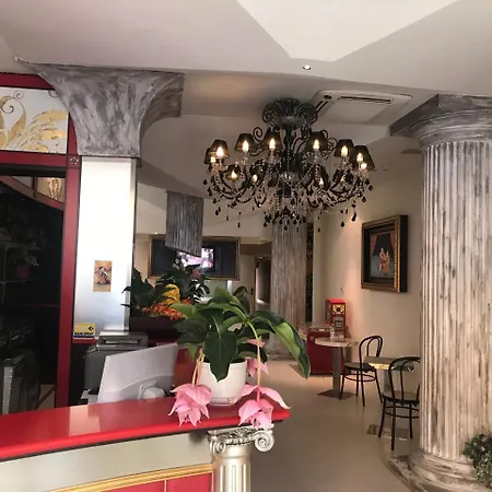 In Hotel 3*